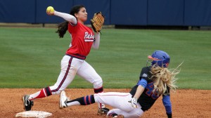 Freshman INF/OF Melina Preciado